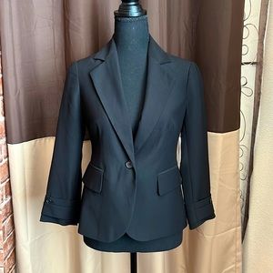 Laundry by Shelli Segal black blazer with quarter sleeves